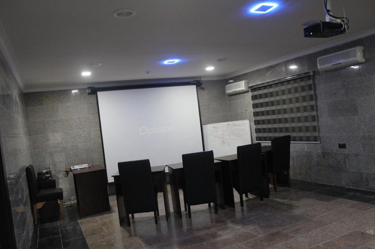 Class Suites Ikeja Luaran gambar